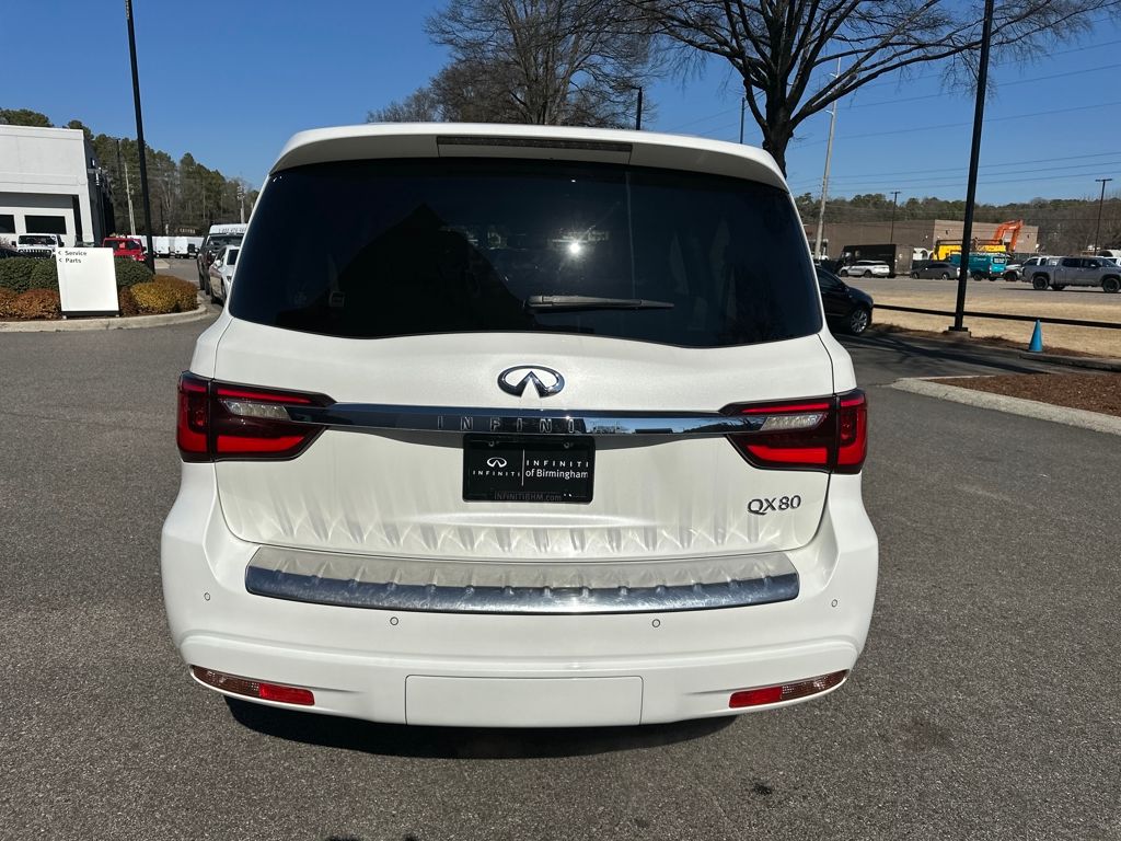 Pre-Owned 2019 INFINITI QX80 LUXE