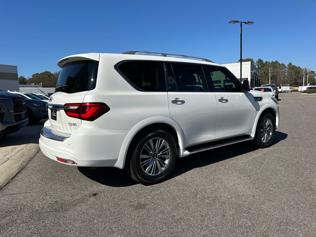 Pre-Owned 2019 INFINITI QX80 LUXE