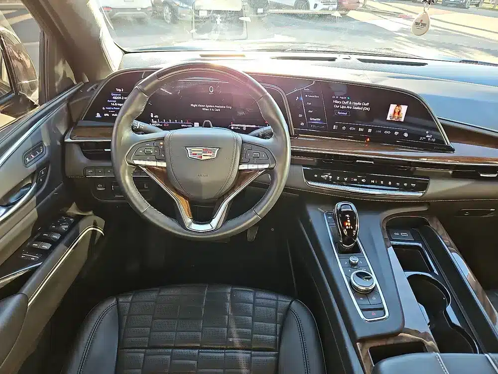2023 Cadillac Escalade Sport Platinum