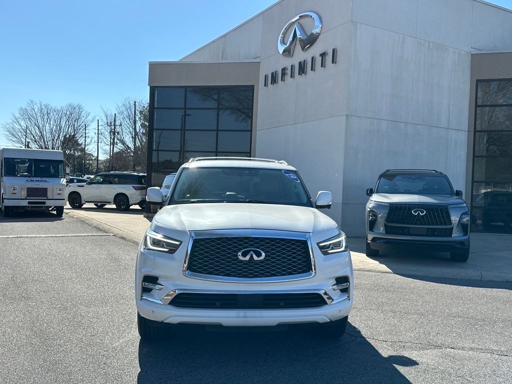 Pre-Owned 2019 INFINITI QX80 LUXE